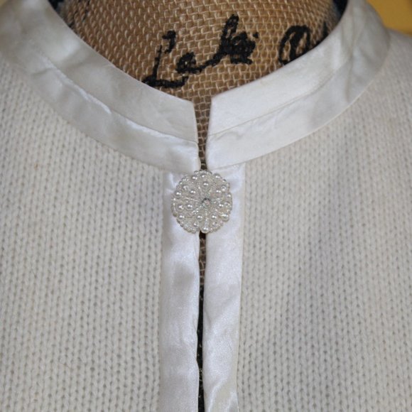 Vintage Millay Ivory Lambswool Angora Satin Cardigan Button Sweater Womens S - Picture 3 of 16